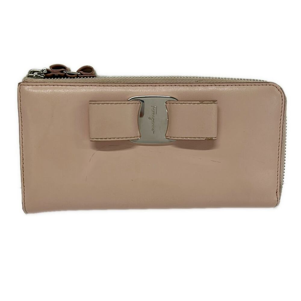 Salvatore Ferragamo Vara Long Wallet